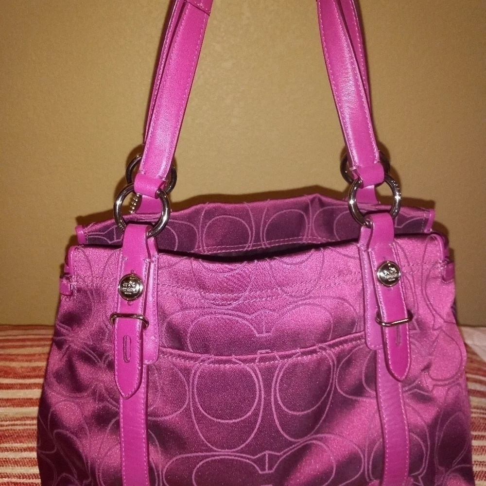🖤Rare Coach Berry op art jacard signature satchel/tote - Picture 4 of 11